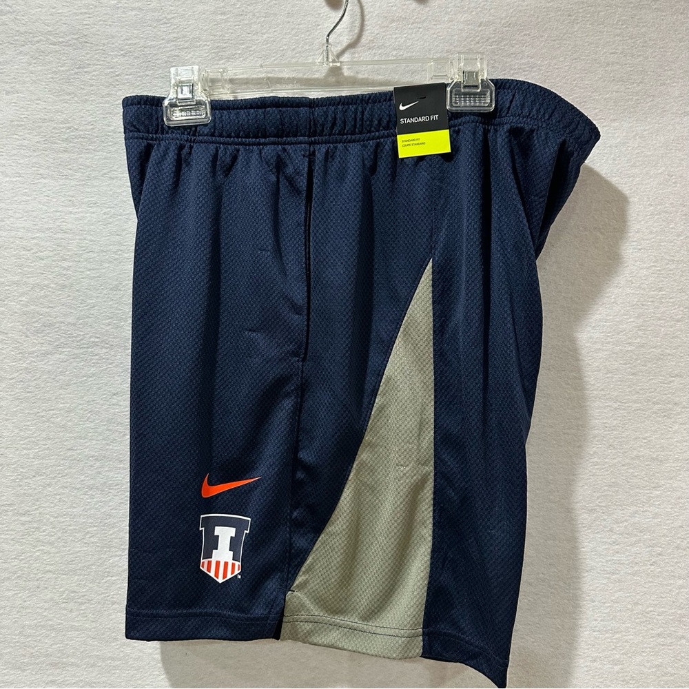 University of Illinois Nike Shorts - Picture 3 of 10